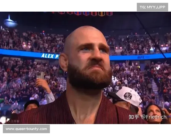 普罗哈兹卡鏖战朗特里勇夺UFC320最佳比赛燃爆全场